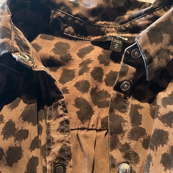 Leopard print Blouse - Picture 2 of 4